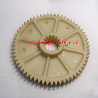 Change gear / idler gear / gear wheel