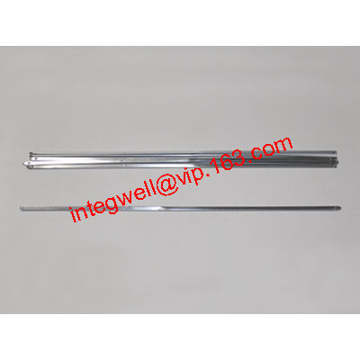 Color control needle / weft selecting needle